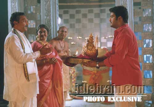 Simhadri - NT Rama Rao, Bhumika Chawla, Ankita