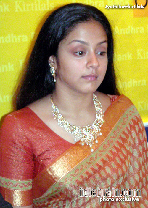 jyothika launches swarnapurnam scheme